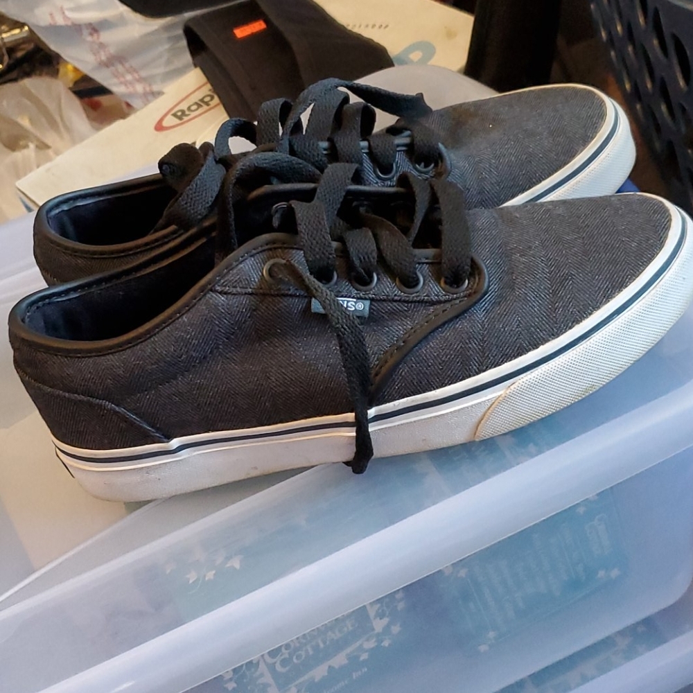 Black vans